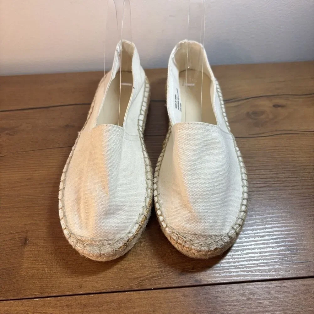 NWOT Urban Outfitters Off White Espadrilles Flats Womens Size 6